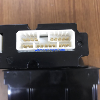 450-7174 CATの掘削機のためのE336D2スロットル ギヤ ヒューズのリレー箱のヘッドライト スイッチ制御