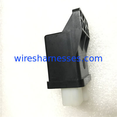 119953-77900エンジン4TNV98 4TNV94のためのYanmarの始動機のヒューズのリレー箱