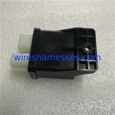 119953-77900エンジン4TNV98 4TNV94のためのYanmarの始動機のヒューズのリレー箱